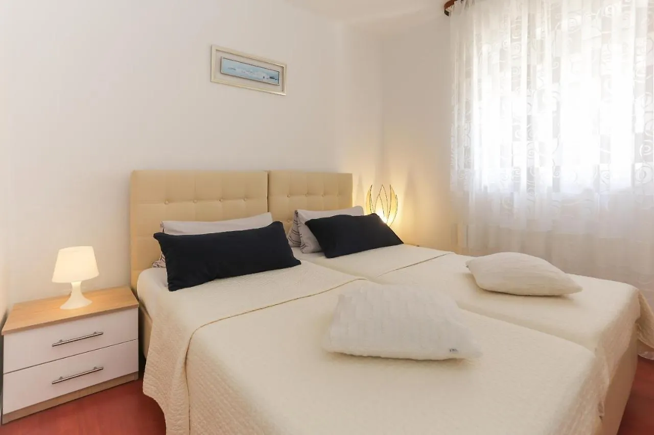Casa Zorana-Alba Apartments Traù