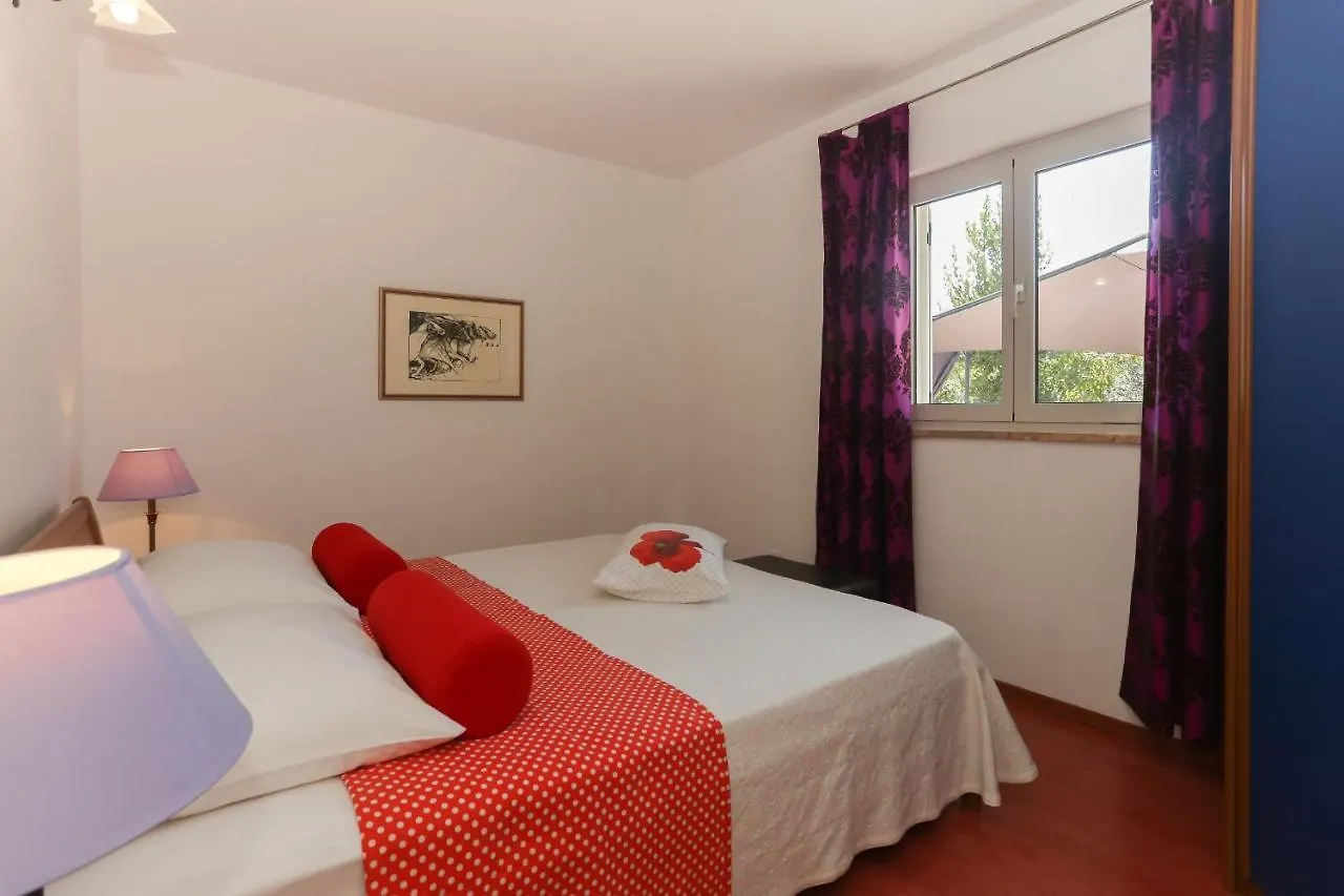 Casa Zorana-Alba Apartments Traù
